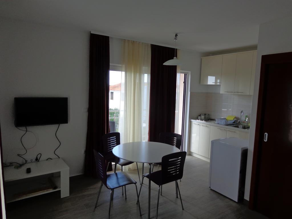 Villa Palas Apartments Rogoznica  Pokój zdjęcie