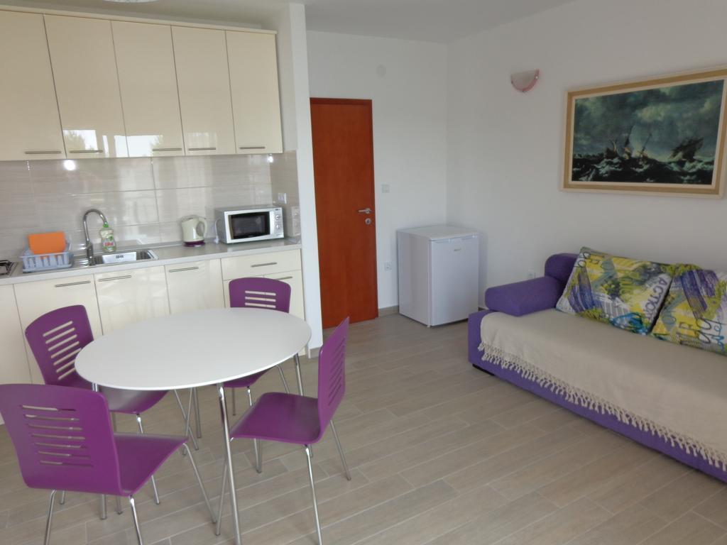 Villa Palas Apartments Rogoznica  Pokój zdjęcie